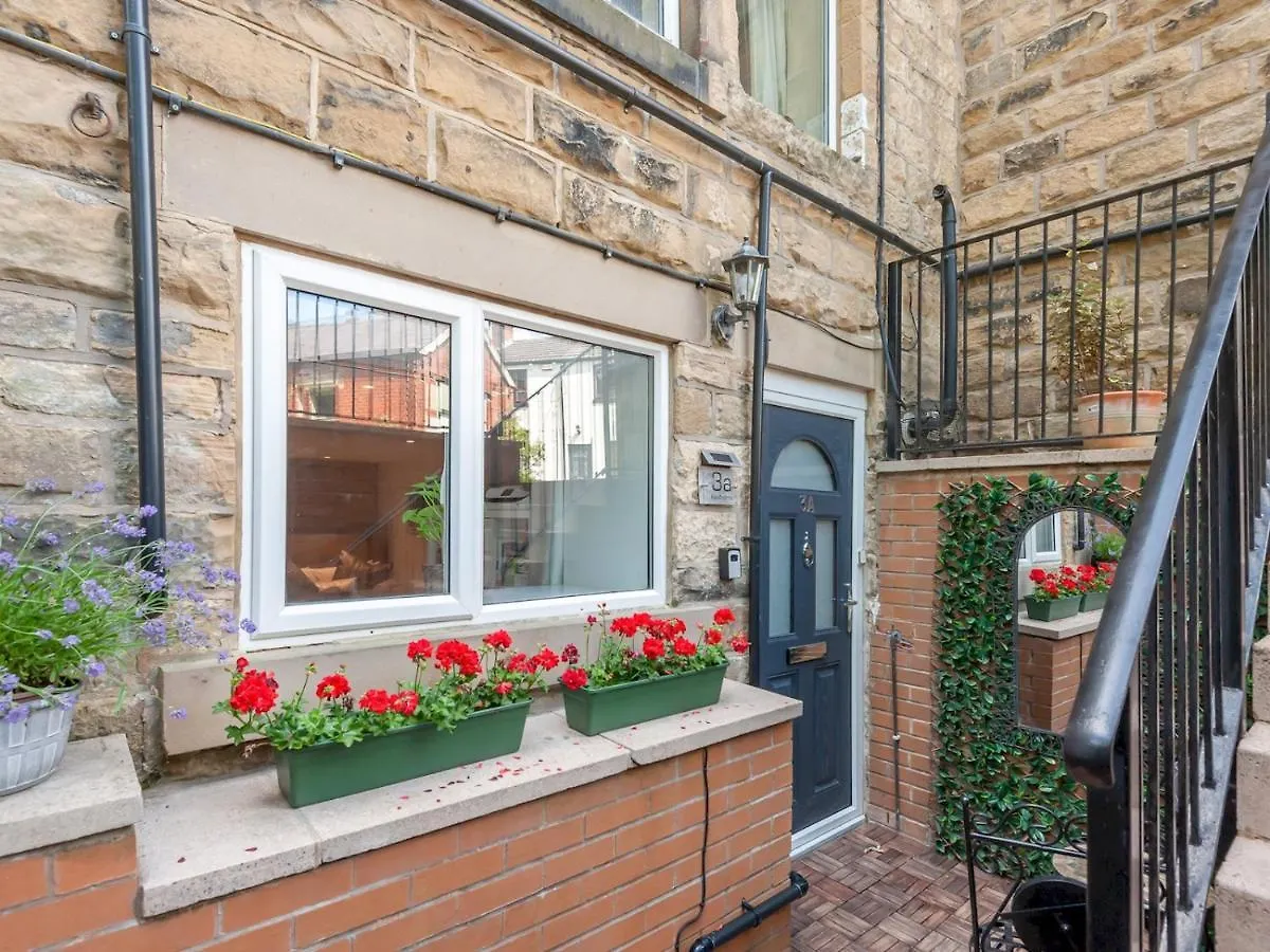 Apartment Pass The Keys A Hidden Gem - Summer Bliss Near Roundhay Park Leeds  United Kingdom